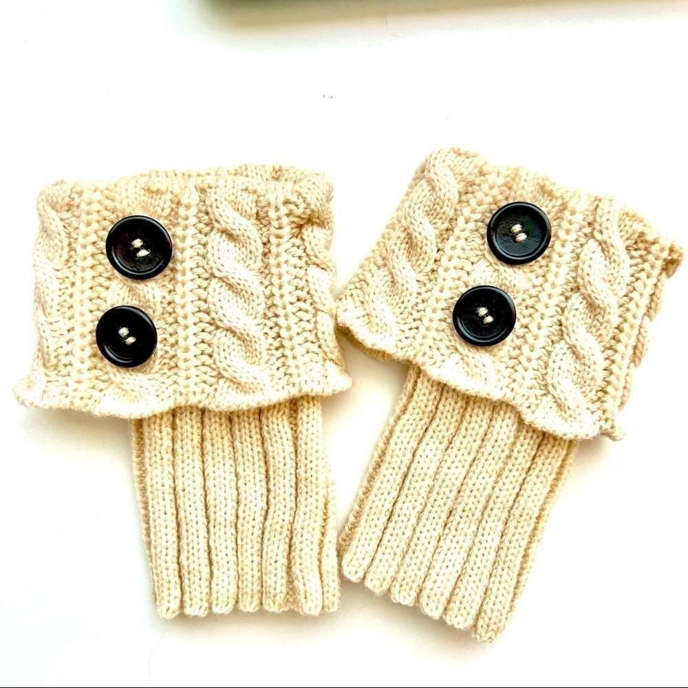 Cute Pair of Boot Cuffs👀😻👢